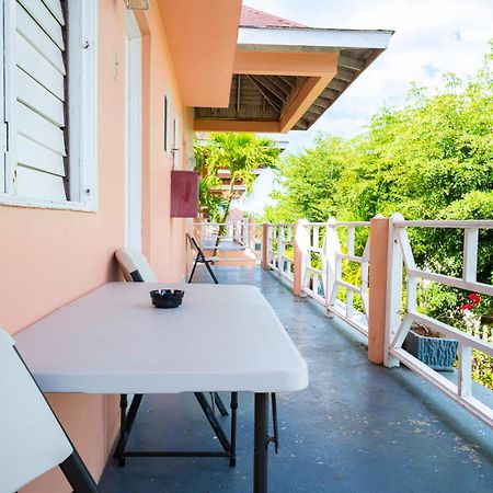 Shields Negril Villas Habitación foto
