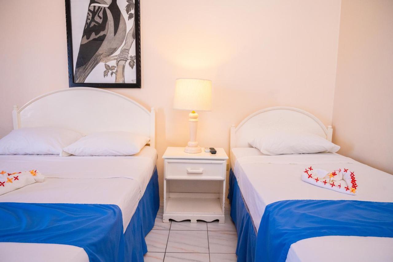 Shields Negril Villas Exterior foto