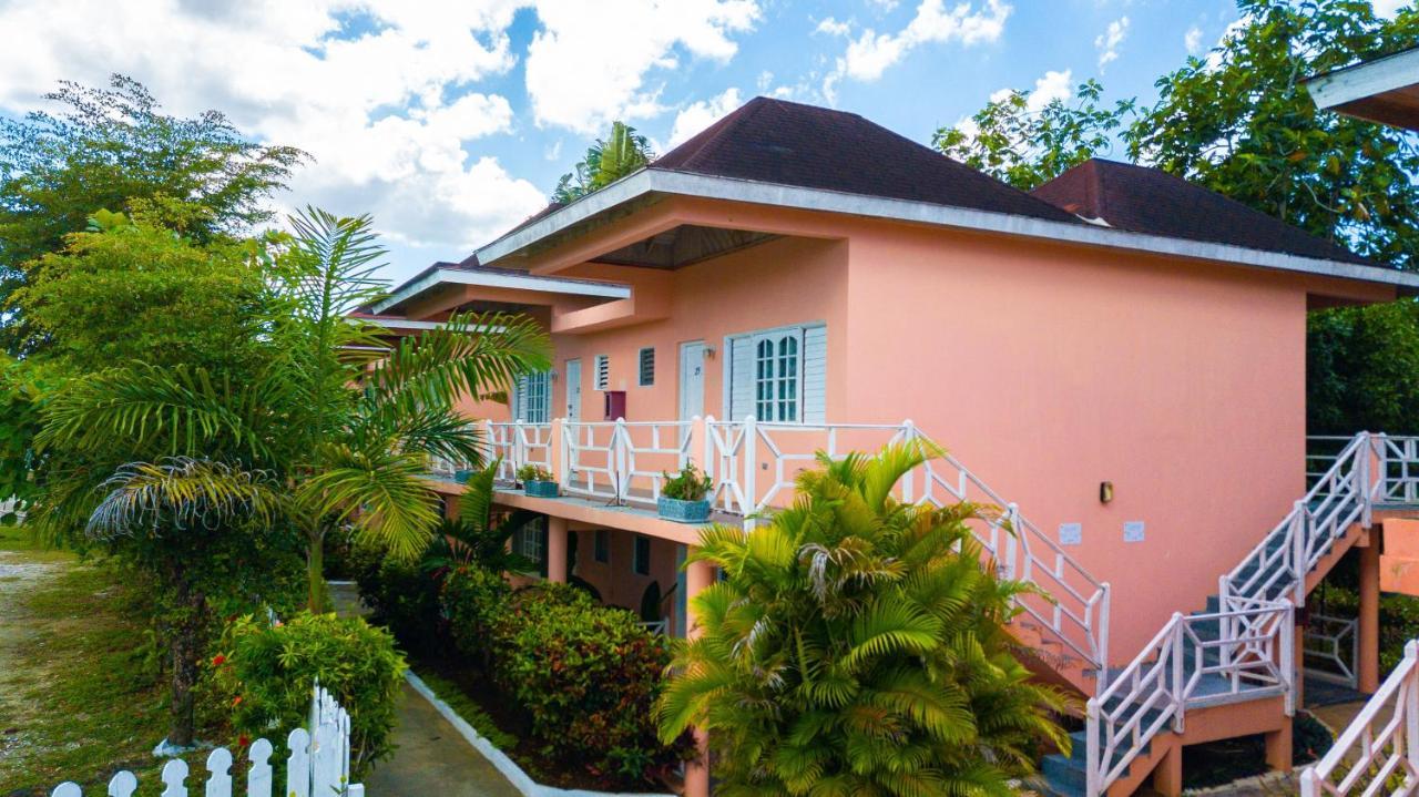 Shields Negril Villas Exterior foto